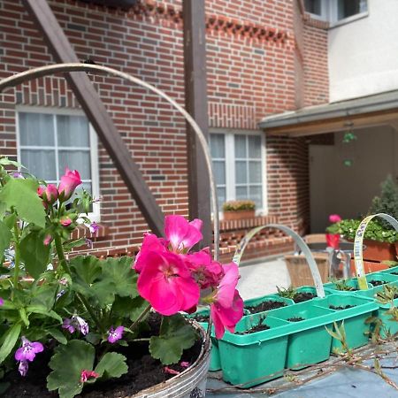 Pension Zum Blumchen Schwerin  Exterior foto