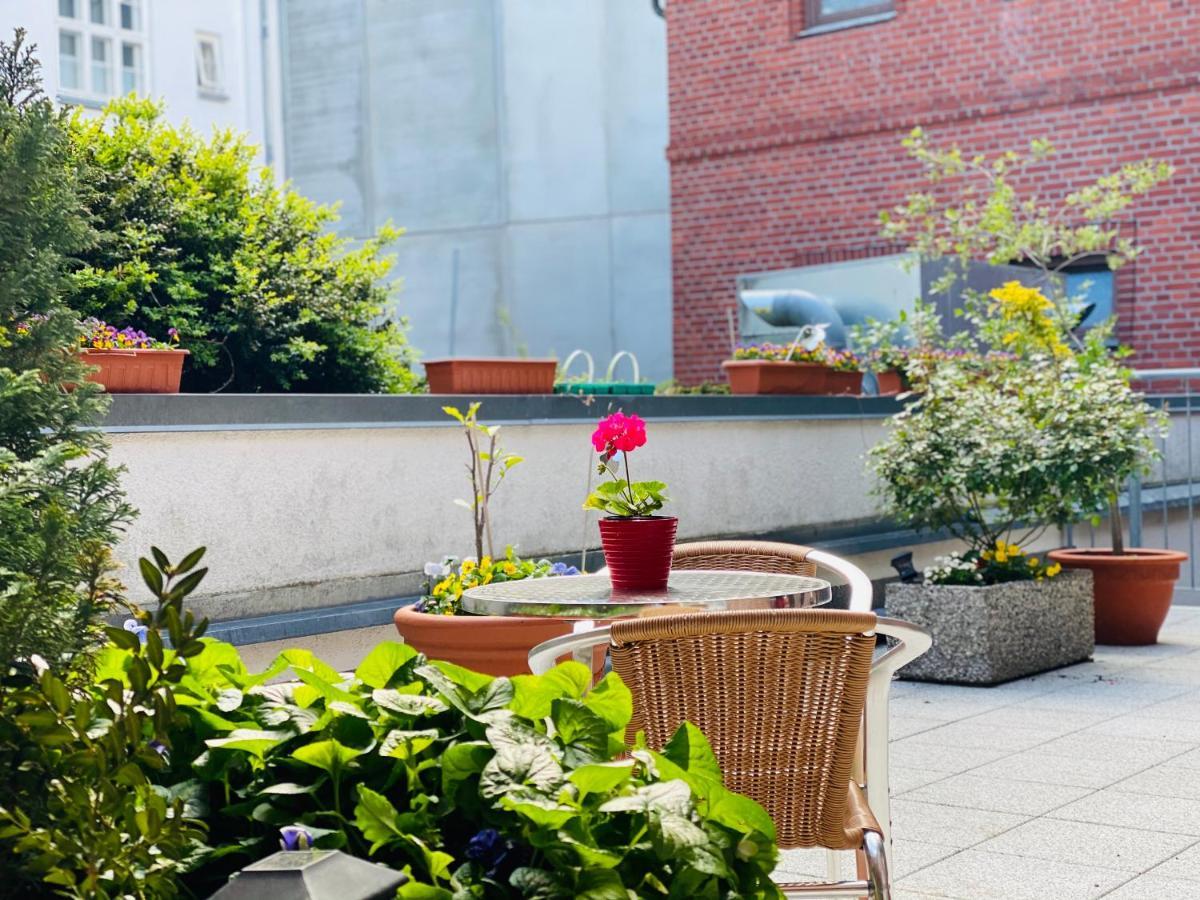 Pension Zum Blumchen Schwerin  Exterior foto